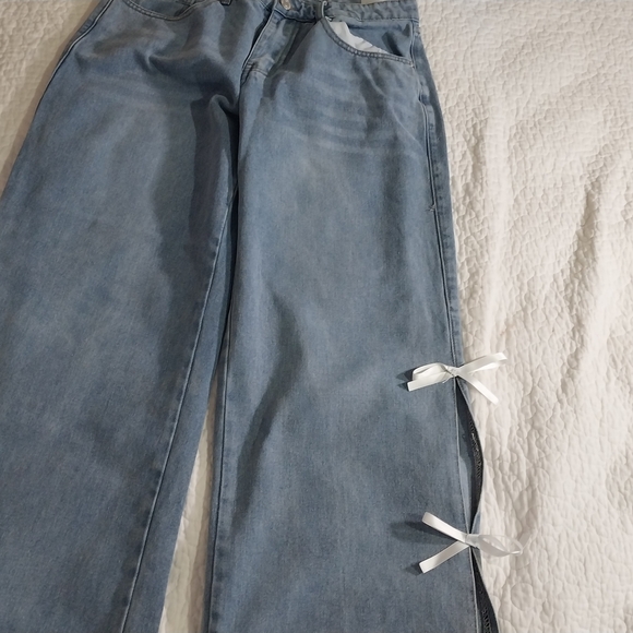 Blue Ankle Cropped Jeans with Side Ties Size 11 - Picture 11 of 15